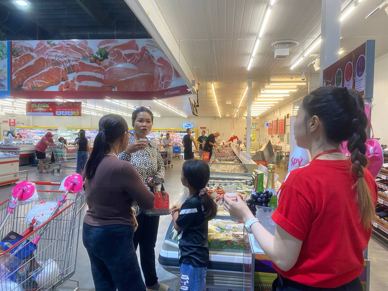 Experience SPY Sparkle: LIVE Testing at Makro on December 23 - Image 22